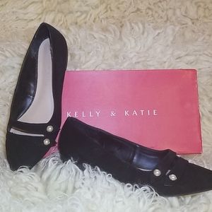 Black pointed toe flats